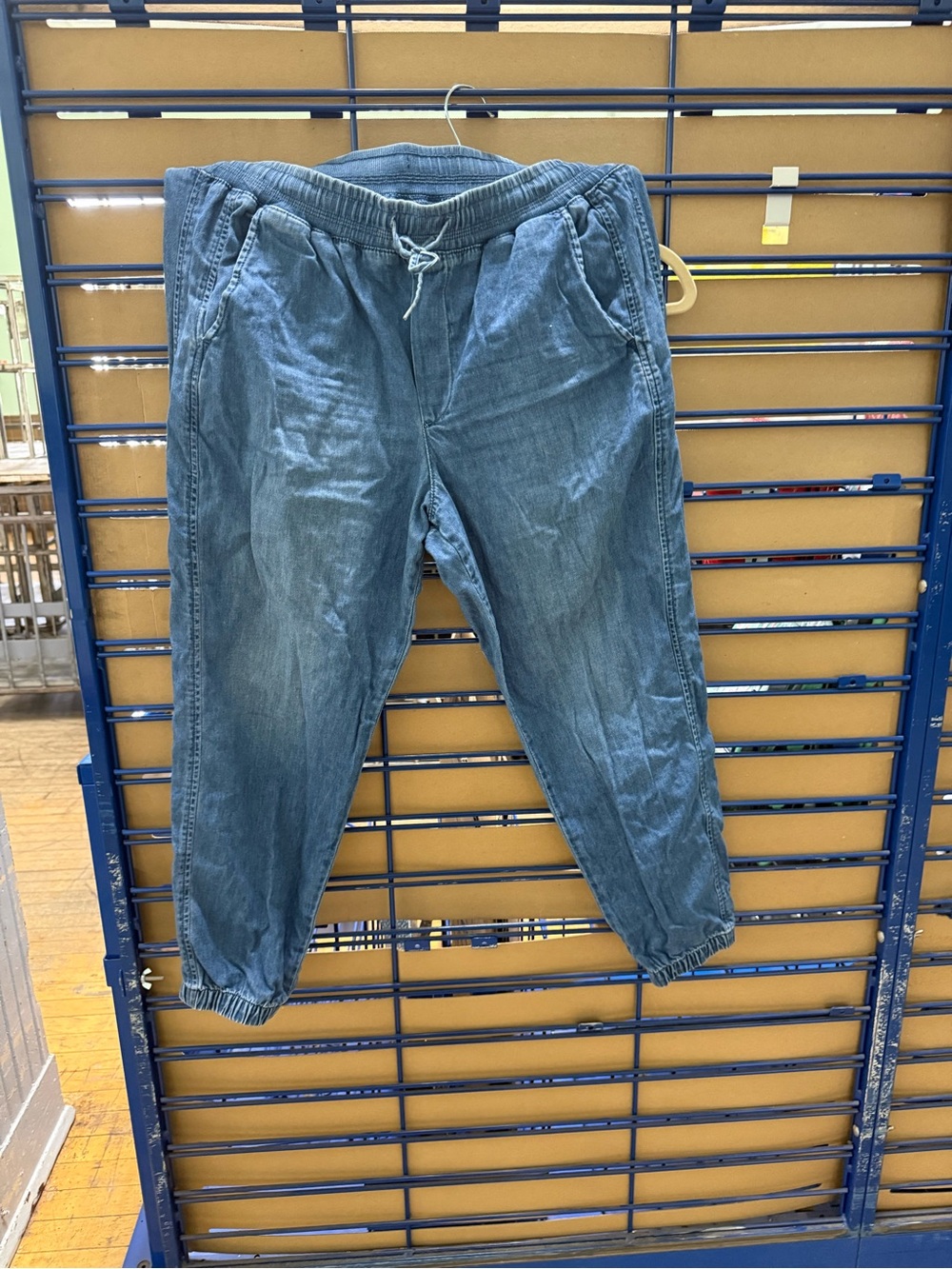 GAP Men's Relaxed Blue Denim Jogger Pants